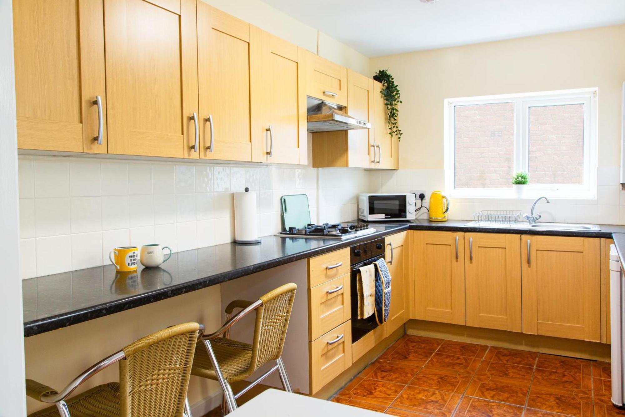 Newly Launched 3 Bedroom House With Free Parking Litherland Buitenkant foto