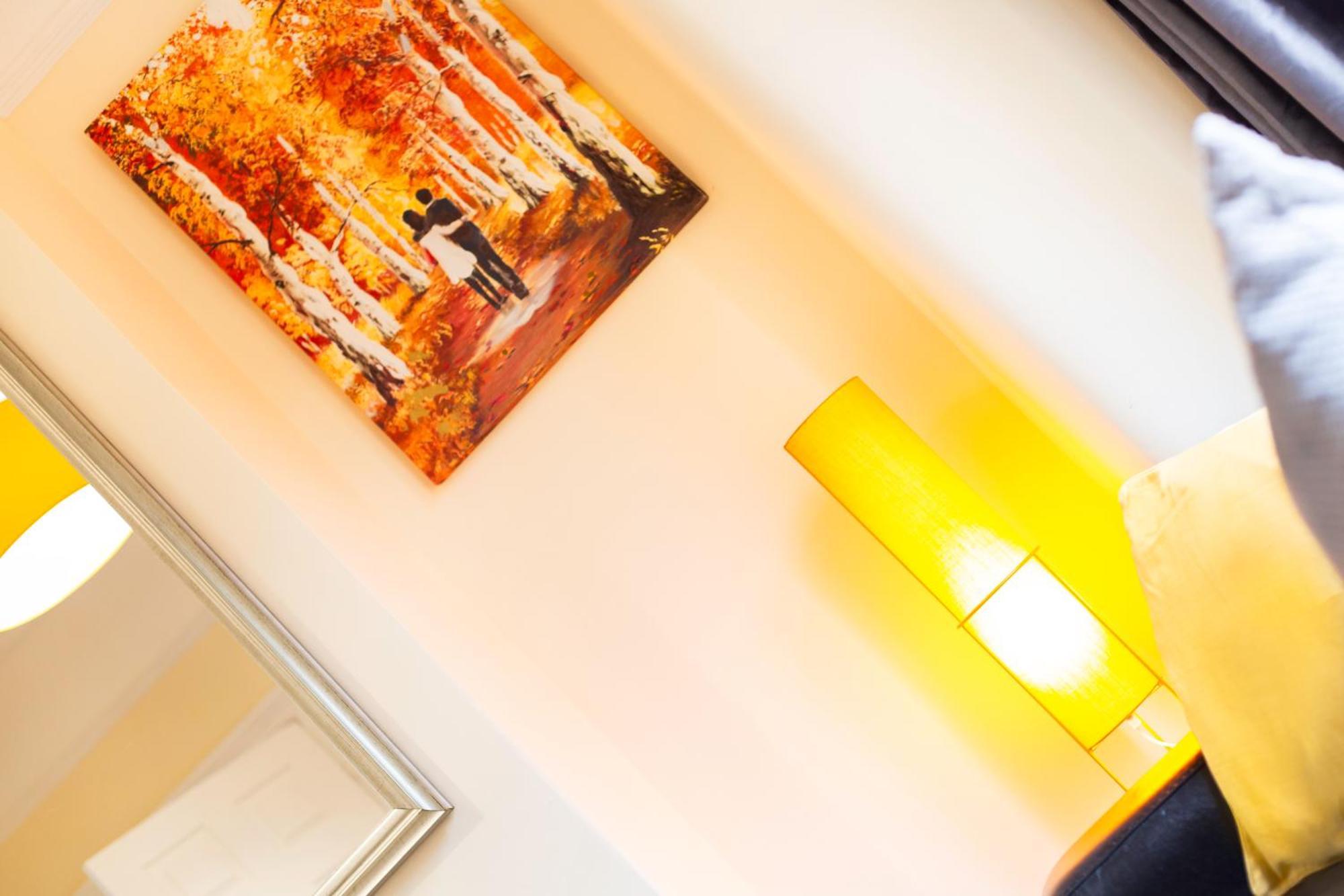 Newly Launched 3 Bedroom House With Free Parking Litherland Buitenkant foto