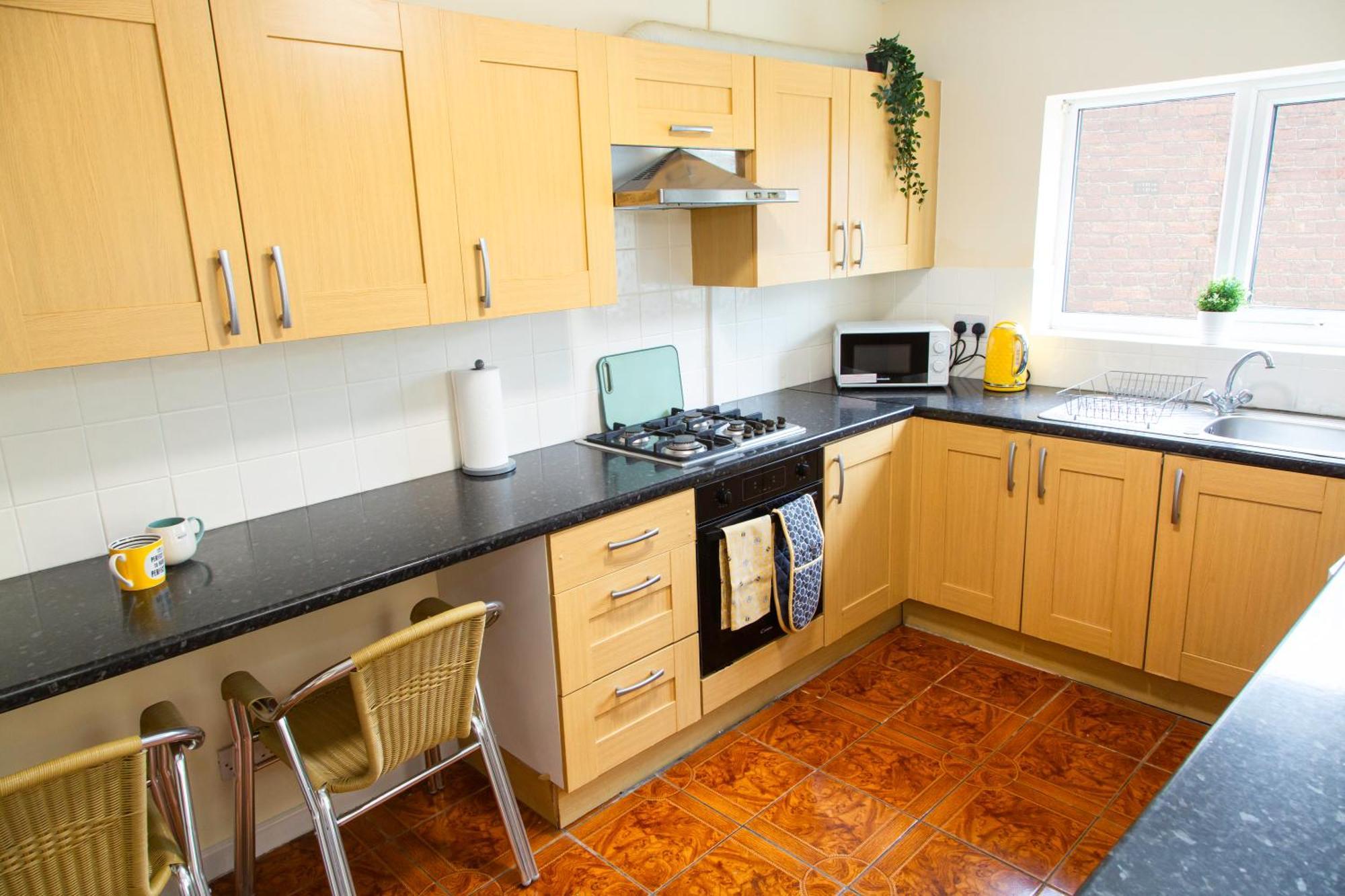 Newly Launched 3 Bedroom House With Free Parking Litherland Buitenkant foto